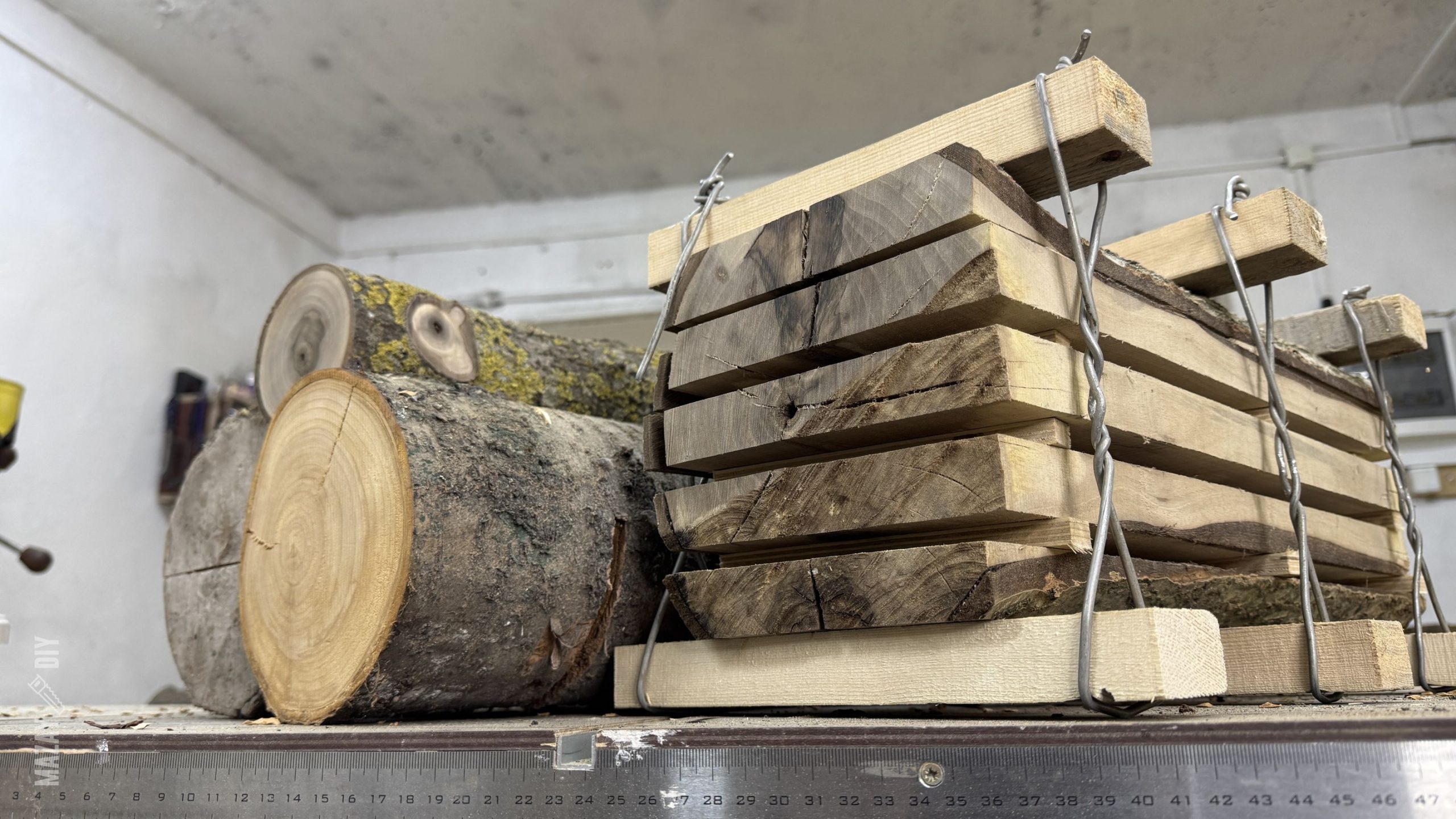 Jig for Slice Logs on a Bandsaw