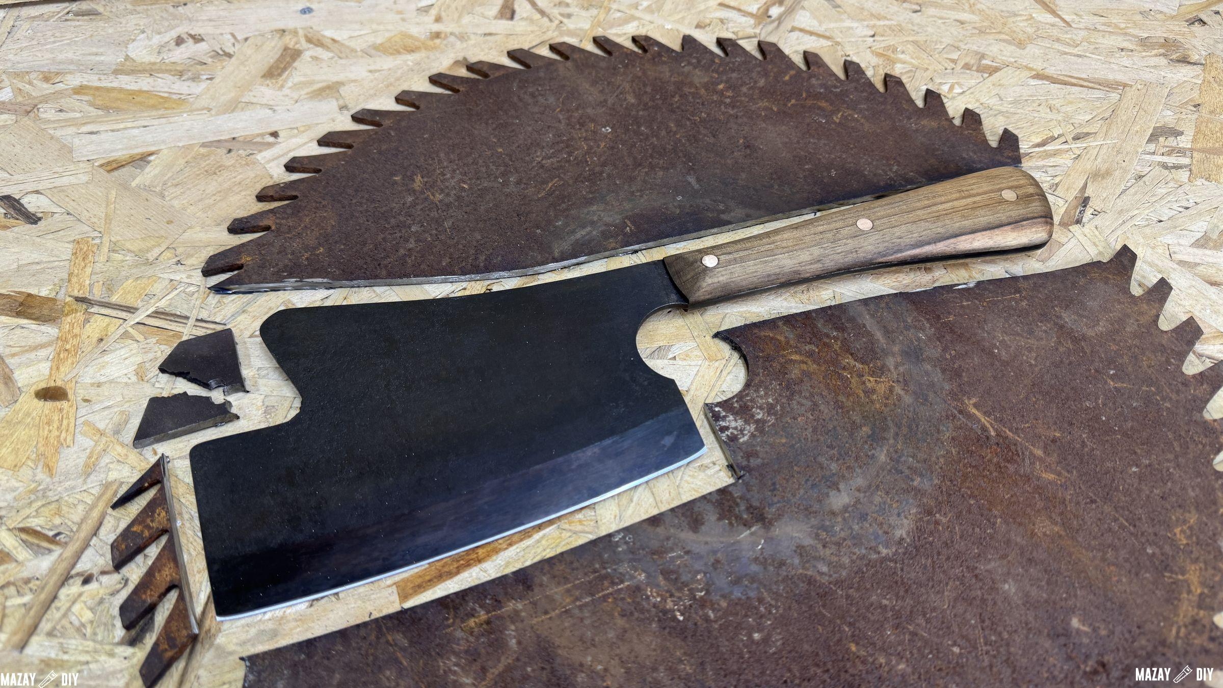 meat cleaver knife from saw