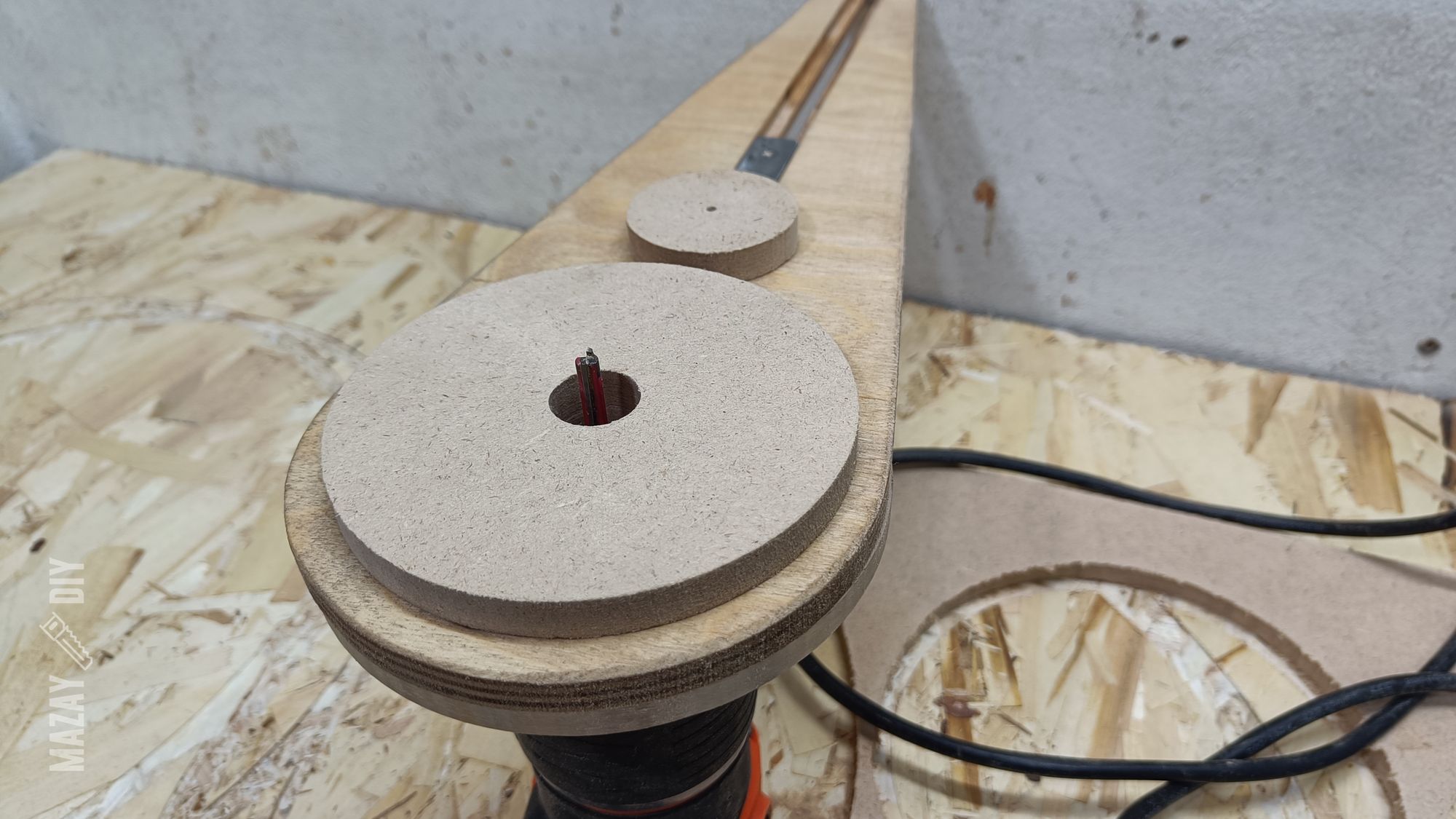 homemade circle cutter router jig