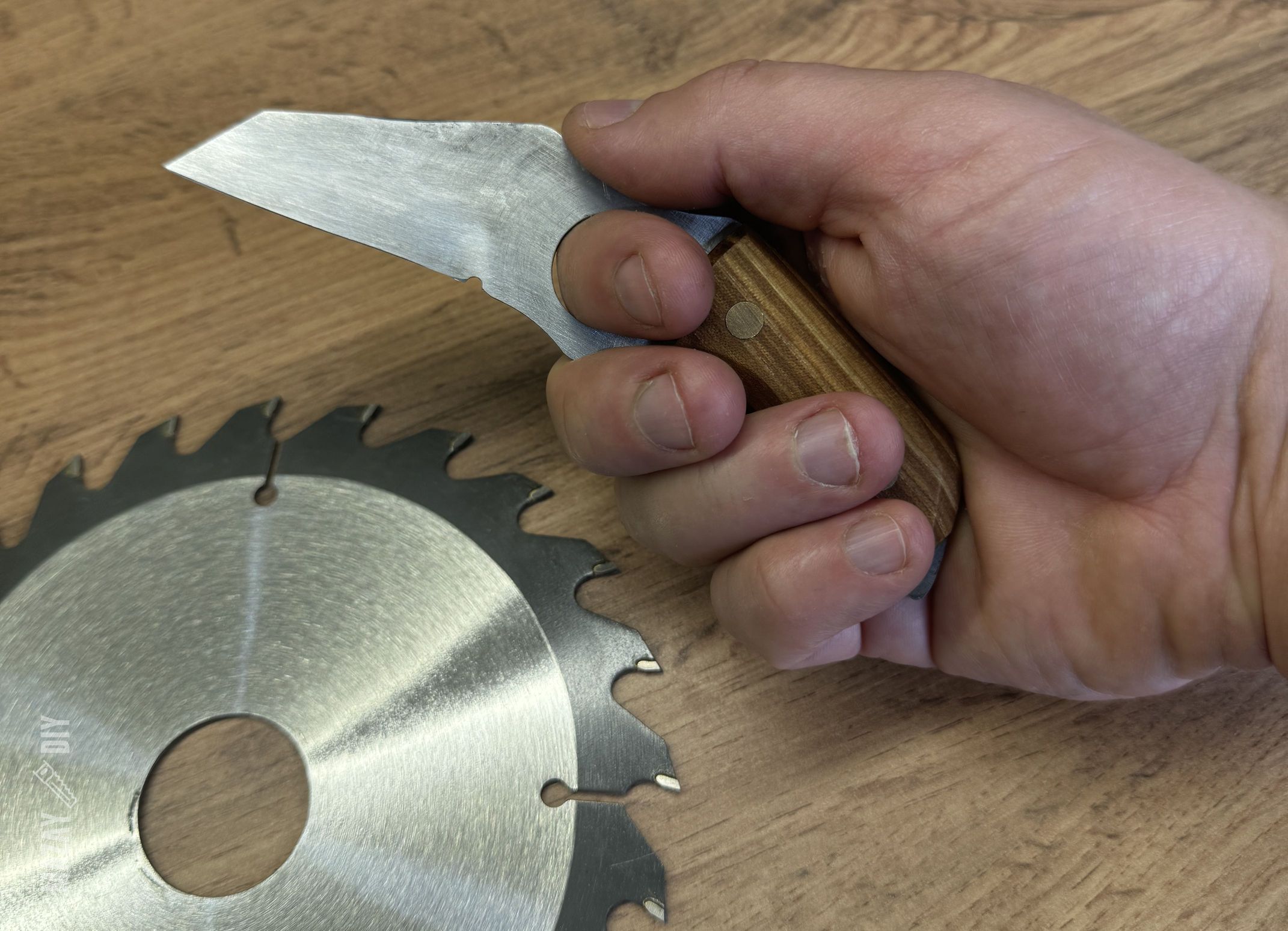 DIY spyderco knife