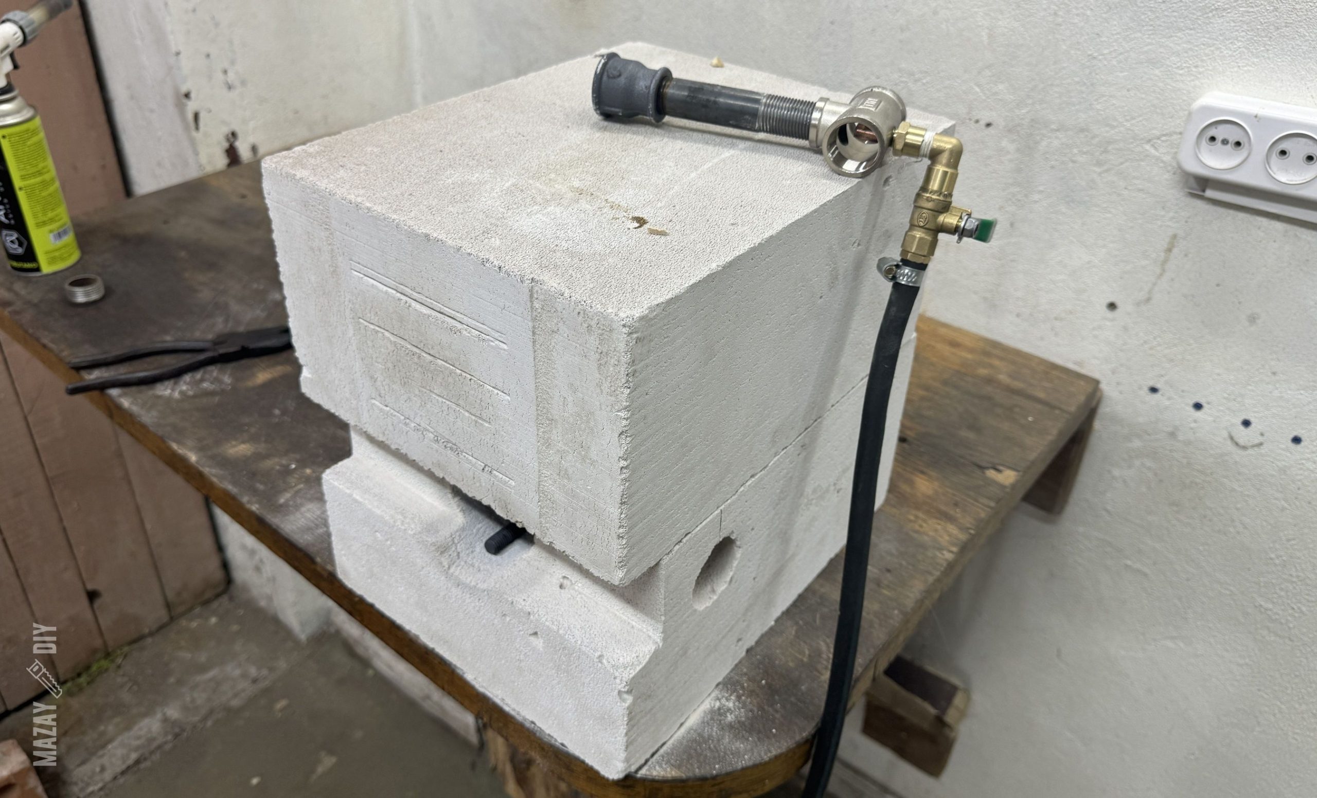 mini forge for knifemaking